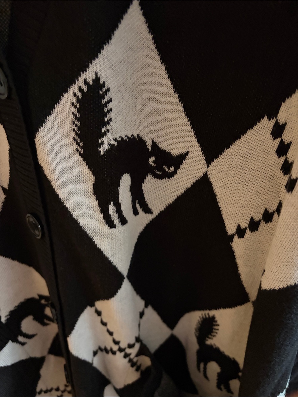 Torrid Black & White Black Cat Spooky Argyle Button Front Cardigan Size 2X - Picture 3 of 9